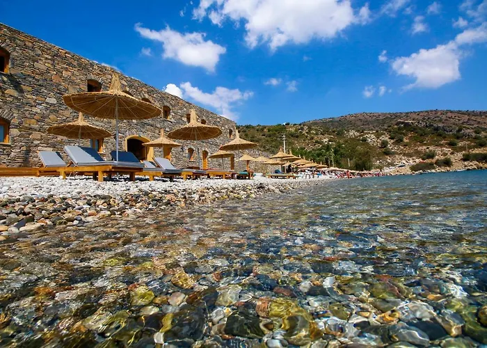 Hotel Kargilos & 3*